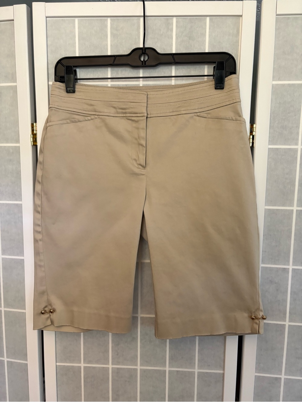 Cache Khaki Beige Bermuda Shorts with Hem Hardware